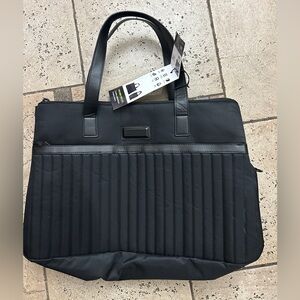 NWT Luxury Reaction Kenneth Cole quilted poly weekender large tote